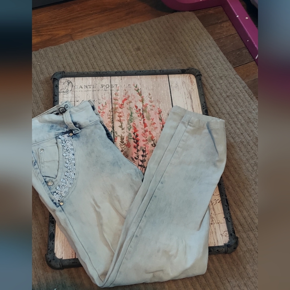 Women's Light Blue Embellished Jeans